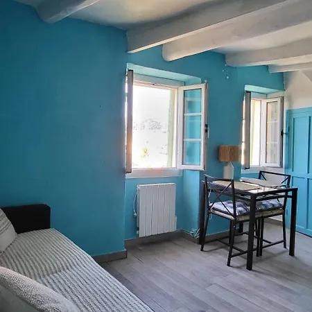 Panoramic Seaview & Sunset In Old Town Menton